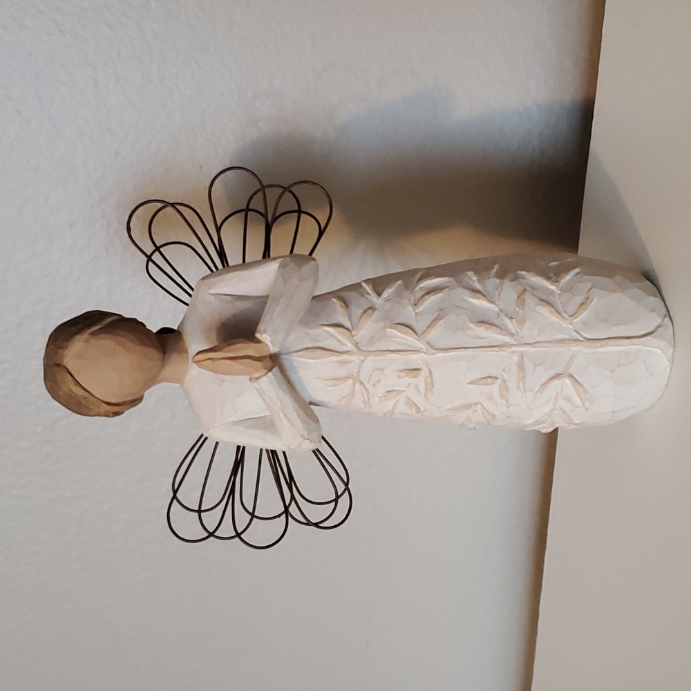 Willow Tree "A Tree, A Prayer" figurine